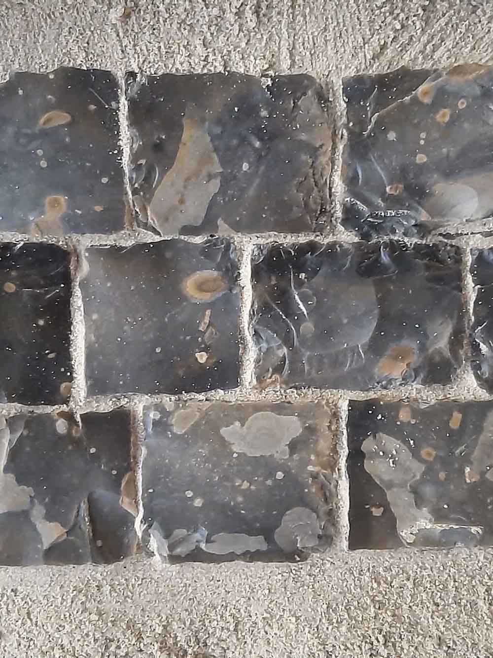 hand knapped corners close up